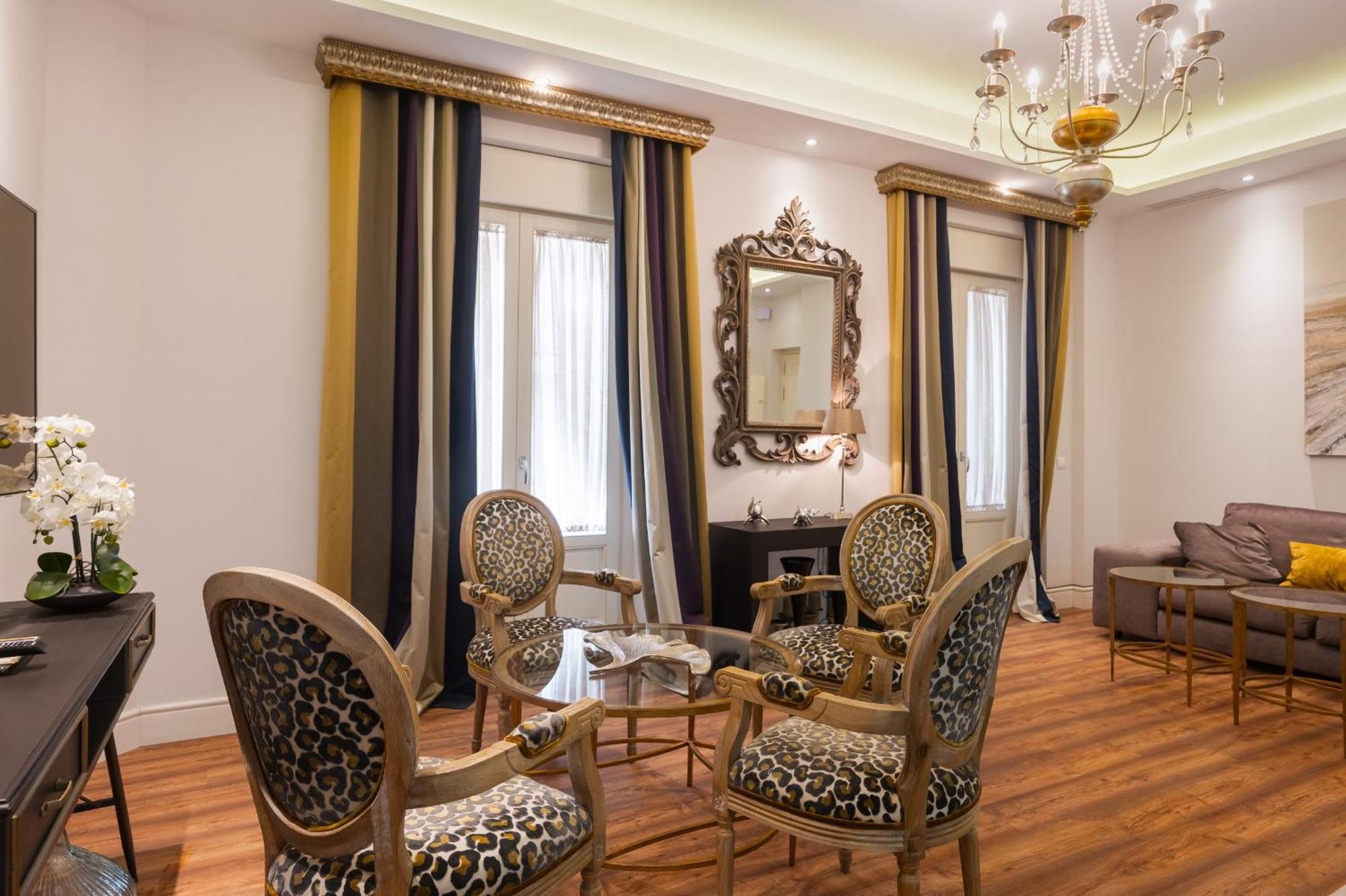 Centro Luxe 3 Rooms Seville Exterior photo